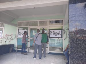 Prahara Penunjukan Ketua DPC PPP Lotim Kantor Disegel