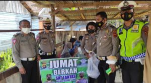Gelar Jumat Berkah, Satlantas Muaro Jambi Sekaligus Vaksinasi