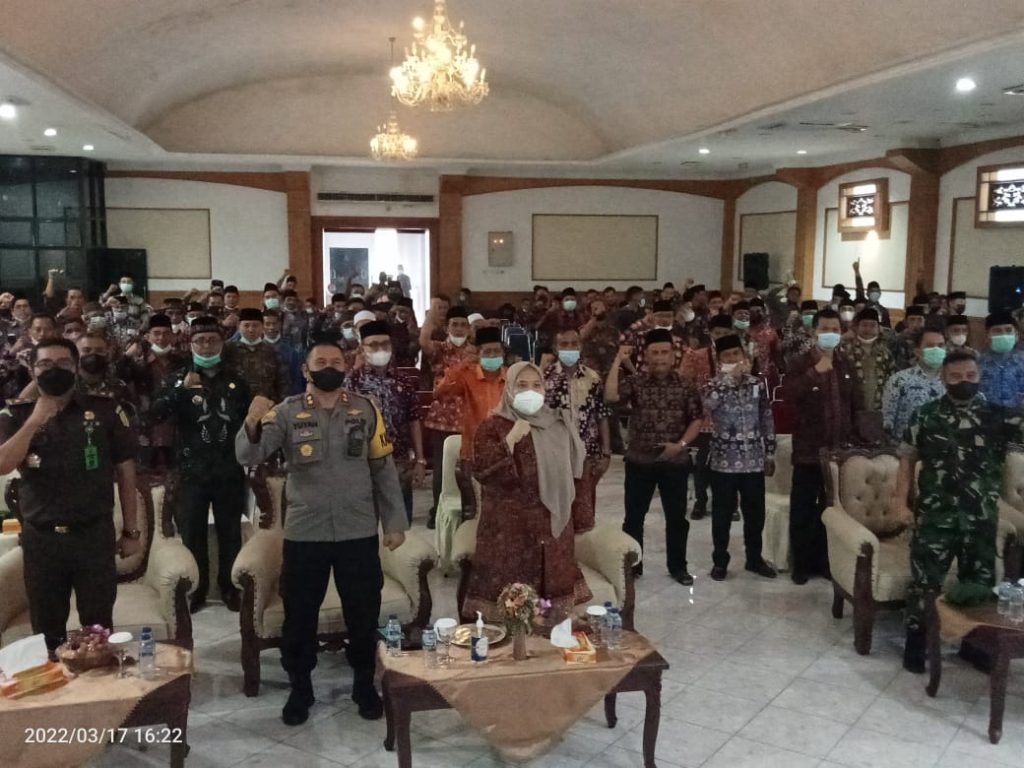 Bupati Masnah dan Forkopimda Ikrar Damai Pilkades Serentak 2022
