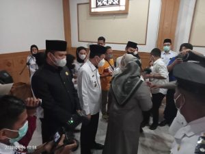 Hadiri Pelantikan Kades, Ini Harapan Ketua DPRD Muaro Jambi