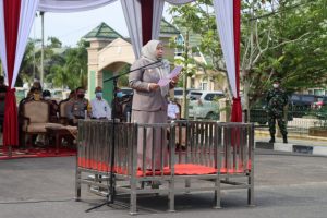 Bupati Masnah Pimpin Apel Gelar Pasukan Operasi Ketupat Tahun 2022