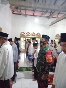 Ramadhan Penuh Rahmat, Serma Suraji Ajak Umat Bersihkan Diri Dari Dosa