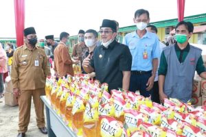 Anwar Sadat Apresiasi Bazar Minyak Goreng oleh PT LPPI, PT WKS dan Paguyuban Sinar Mas
