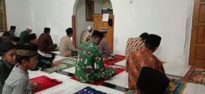 Akhir Ramadhan, Babinsa Teguh Ajak Warga Rayakan Lebaran Dengan Prokes