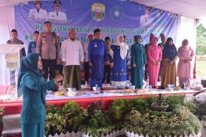 Masnah Didampingi Camat Resmikan Teratak Tanah Pusako Rumah Dinas