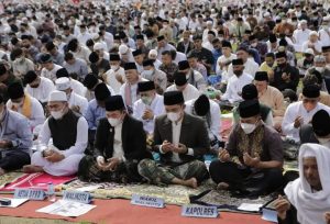 Wako Ahmadi & Wawako Antos Sholat Ied Idul Fitri 1443 H di Lapangan Mardeka