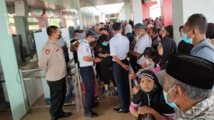 Pam Obvit Sat Samapta Polres Bungo di Bandara Muara Bungo Berjalan Aman