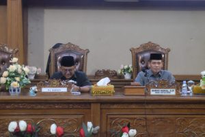 Gelar Rapurna, DPRD Muaro Jambi Sampaikan Pandangan Umum Fraksi