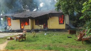 Ditinggal Ngajar, Satu Unit Rumah di Kuning Gading Terbakar