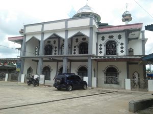 Ahli Waris Alm H.Hoesin Saad,Hibahkan Sebidang Tanah Untuk Masjid Al Ihklas