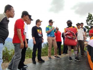 Wako ahmadi dan Wawako Antos Support Atlit Paralayang