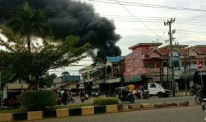 Gudang Pecah Belah Terbakar di Pasar Sarinah, Kerugian Diperkirakan 1 Milyar
