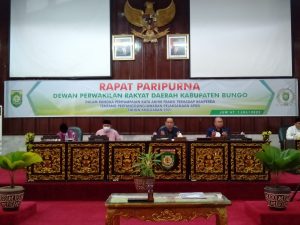 Hadiri Rapat Paripurna, Mashuri : Masukan Dewan Catatan Penting Bagi Kami