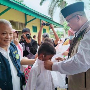 Sekda Zainal Arifin Buka Bhakti Sosial Perkumpulan Keluarga Minang Kerinci