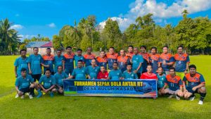 Kades Buluh Kasab Buka Turnamen Sepak Bola Antar RT