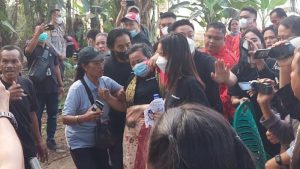 Pembongkaran Makam Brigadir J, Ibunda Menangis Histeris