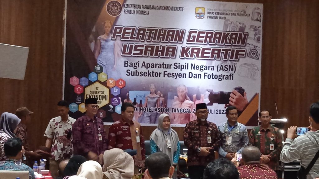 Sekda Provinsi Jambi Buka Pelatihan Gerakan Usaha Kreatif
