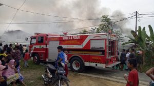 Rumah Ketua RT di Bungo Ludes Terbakar, Nenek dan Cucu Sedang Tidur