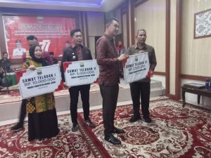 Camat Teladan di Muaro Jambi, Terima Penghargaan Momen HUT RI Ke 77