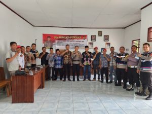 Warga Dusun Tebing Tinggi, Curhat Begini Kepada Kapolsek AKP Hasyim