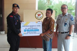 Jasa Raharja Bersama Danko Brimob Jambi Serahkan Santunan Alm Bripda Paulus Putra Siahaan