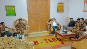 Lima Perangkat Desa Jambu Mengadu ke Pj Bupati Tebo, Terkait Pemberhentian Sepihak Oleh Kades