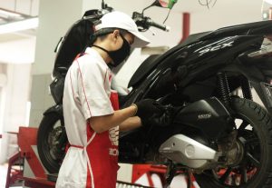 Minggu Ceria, Sinsen Berikan Diskon Service Motor Honda