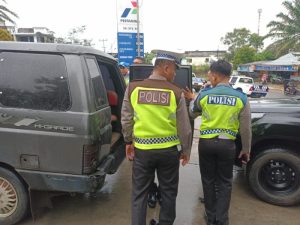 Satlantas Polres Bungo Tertibkan Mobil Pelangsir Solar di SPBU