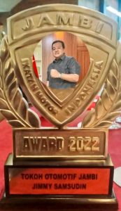 Jimmy Syamsudin Raih Penghargaan IMI Award Sebagai Tokoh Peduli Dunia Otomotif