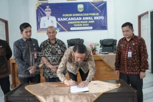 Pj Bupati Buka Forum Konsultasi Publik Rencana Awal RKPD 2024