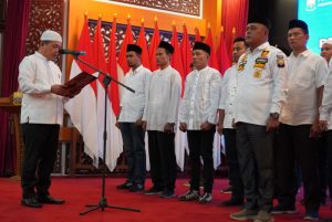 Al Haris Kukuhkan Panitia Apdesi di Rumah Dinas