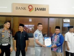 Jasa Raharja dan Tim Samsat Bungo Serahkan Data Tunggakan Kendaraan 4 Camat
