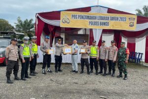 Aksi Simpatik Jasa Raharja Jambi Serahkan Bingkisan di Pospam Lebaran di Bungo