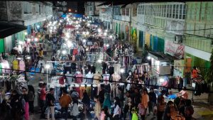 H-2 Lebaran Idul Fitri, Warga Bungo Serbu Pasar Tumpah