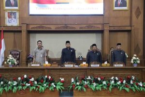 DPRD Muaro Jambi Rapurna Penyampaian Raperda Pelaksanaan APBD 2022