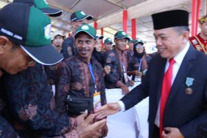 Gubernur Al Haris Terima Penghargaan Satyalancana Wira Karya
