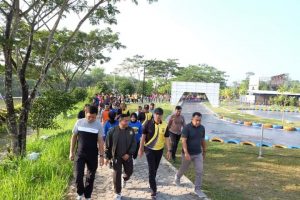 Sekda Muaro Jambi Ikuti Jalan Santai HUT Bhayangkara ke -77