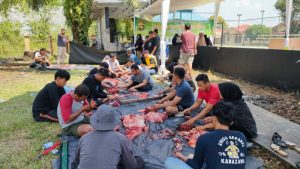 Polres Bungo Sembelih 6 Hewan Kurban untuk Masyarakat