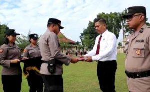 Kanit Reskrim Polsek Maro Sebo Dapat Penghargaan dari Kapolres Muaro Jambi