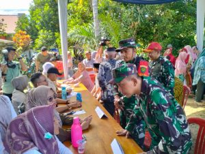 Layanan Kesehatan Gratis Pembukaan TMMD, Bukti Nyata TNI Peduli Rakyat