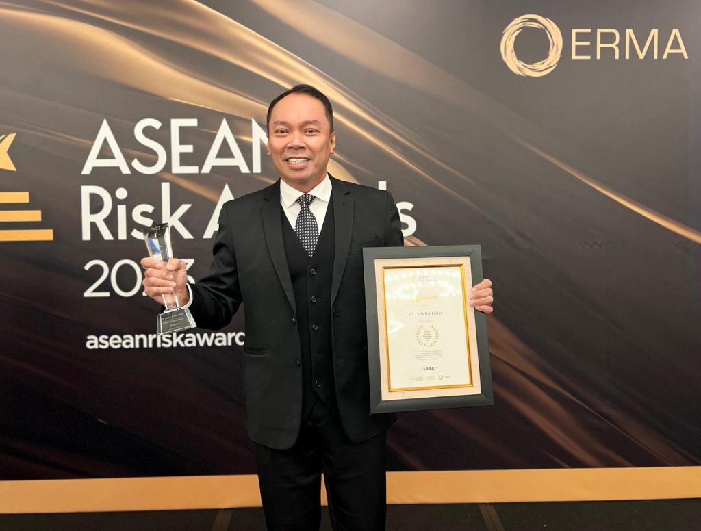 Rivan Raih Risk Professional of the Year di Ajang ASEAN Risk Awards 2023