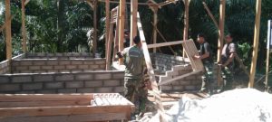 Wajah Rumah Edi Mulai Terlihat, Letkol Evid : Kami Tak Tega Mereka Tinggal di Gubuk Kecil
