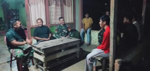 Siang Bekerja, Malam Hari Satgas TMMD Duduk Bersama