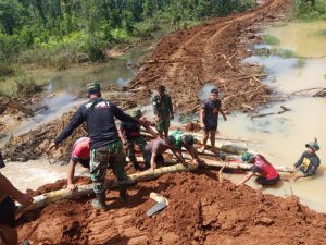 Satgas TMMD Genjot Pembuatan Jembatan