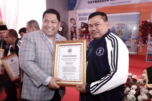 Pemda Bungo Terima Penghargaan dari BNN RI