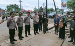 Personil Polres Amankan Eksekusi 4 Kios di Wirotho Agung