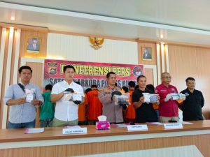 Polres Bungo Ungkap Kasus Narkotika, Satu Cewek 10 Pria Ditangkap