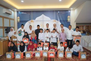 Direktur Keuangan Jasa Raharja Safari Ramadhan Bersama Anak Asuh Bimbingan Baznas Jambi