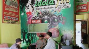 Patroli Kamtibmas, Polisi Sambangi Radio Idola FM dan Obyek Vital di Rimbo Bujang