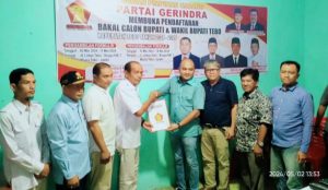 Serius Maju Pilkada Tebo, Agus Rubiyanto Mendaftar ke Partai Gerindra